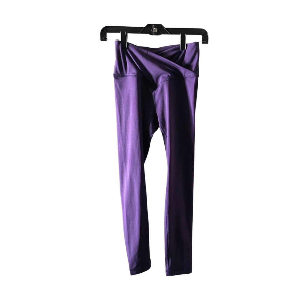 Victoria’s Secret Women’s Purple 7/8 Length Leggings (pockets) - NEW W/O TAGS!